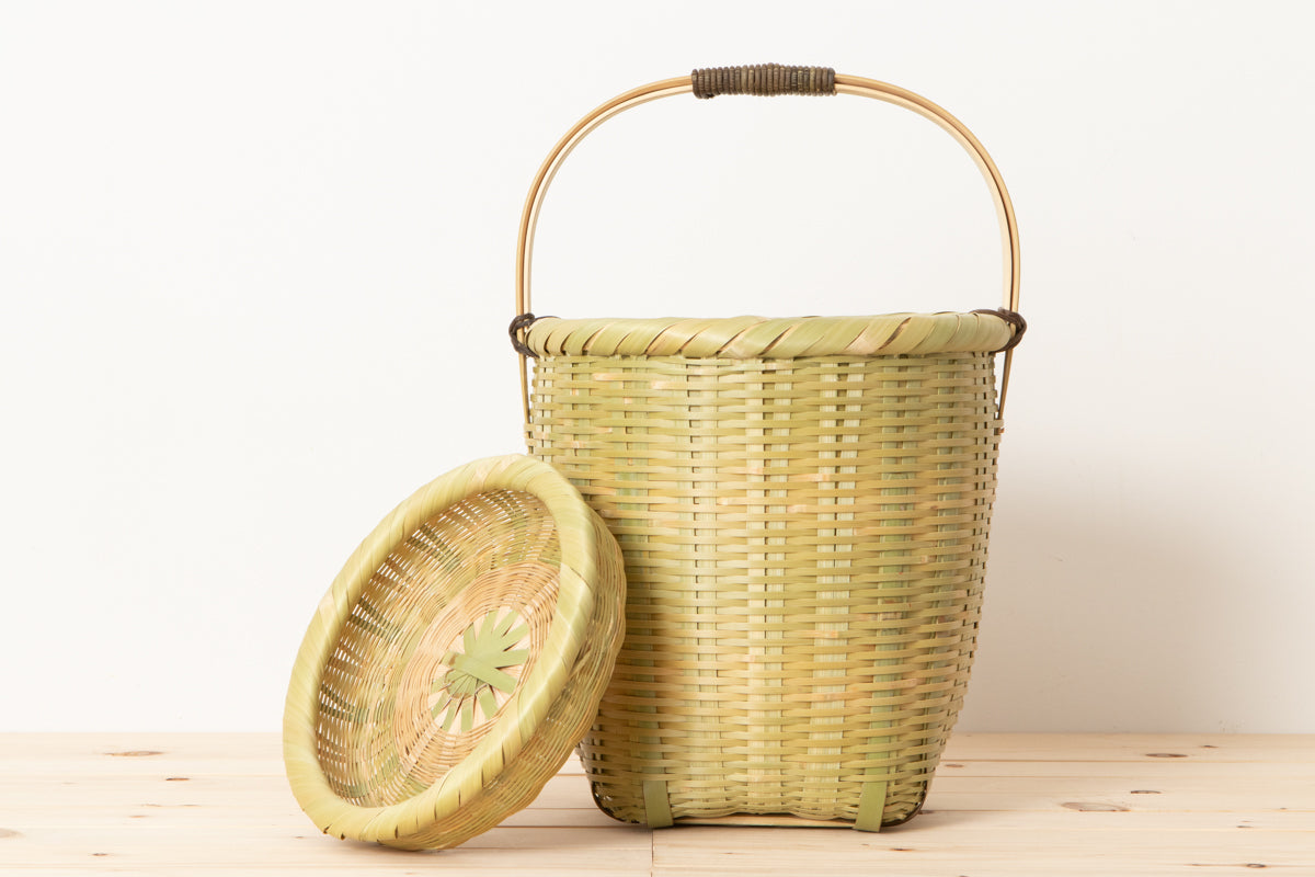 Tall basket with lid / Madake bamboo / Ōita-JPN 220609-2