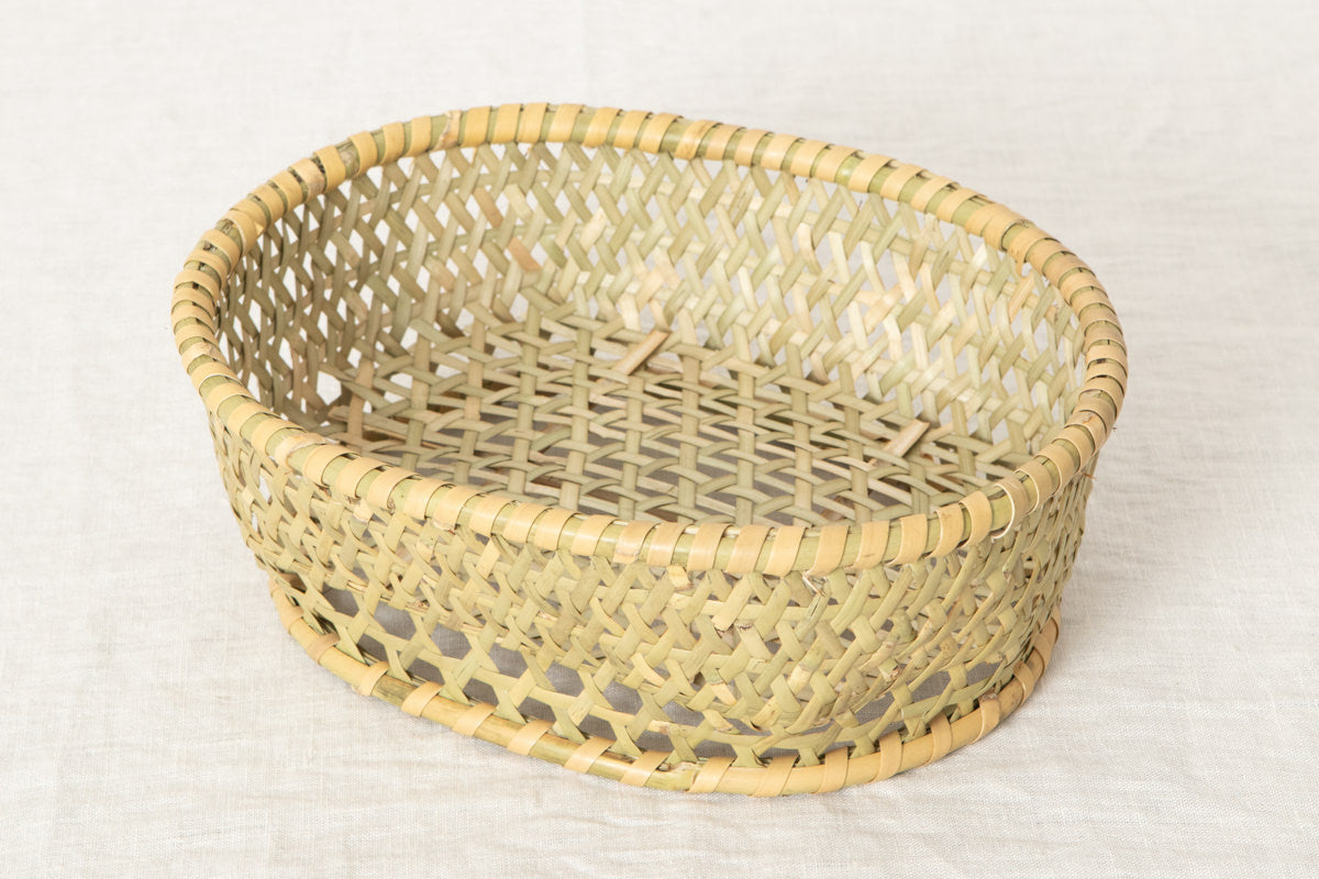 Oval cup basket (shallow) / Nemagari bamboo / Nagano-JPN 610232-1