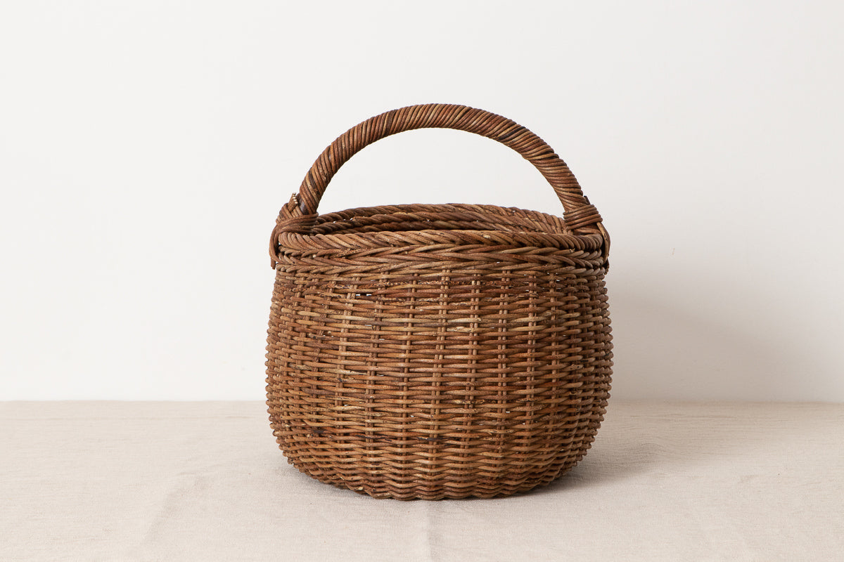 Rounded Basket with Handle / Akebi Vine / Nagano-JPN 311212-1