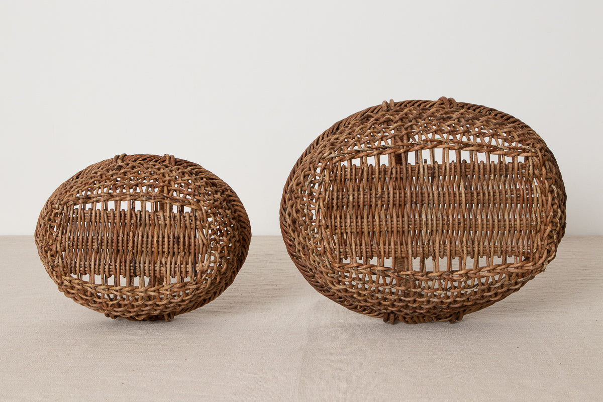 Oval basket with handle S, L / Brown Akebi vine / Nagano-JPN 311230