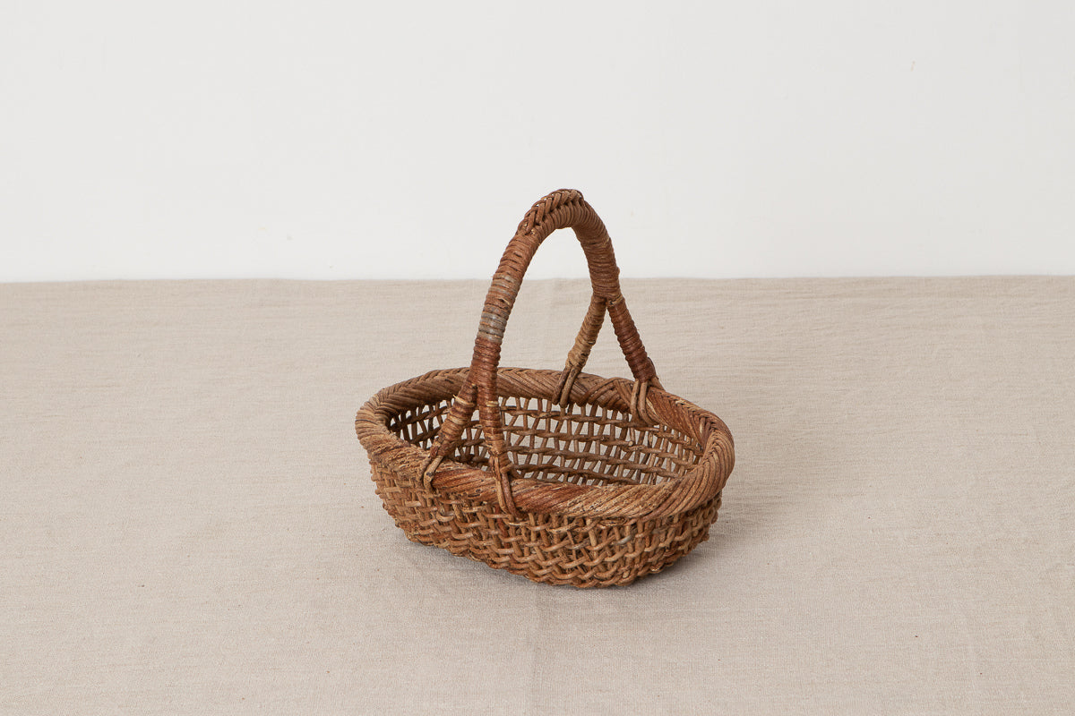 Oval Serving Basket with Handle – Sukashi Weave / Akebi Vine / Nagano-JPN 311230
