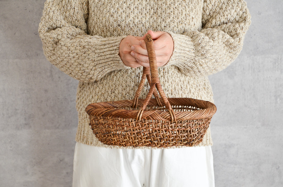 Oval Serving Basket with Handle – Sukashi Weave / Akebi Vine / Nagano-JPN 311230