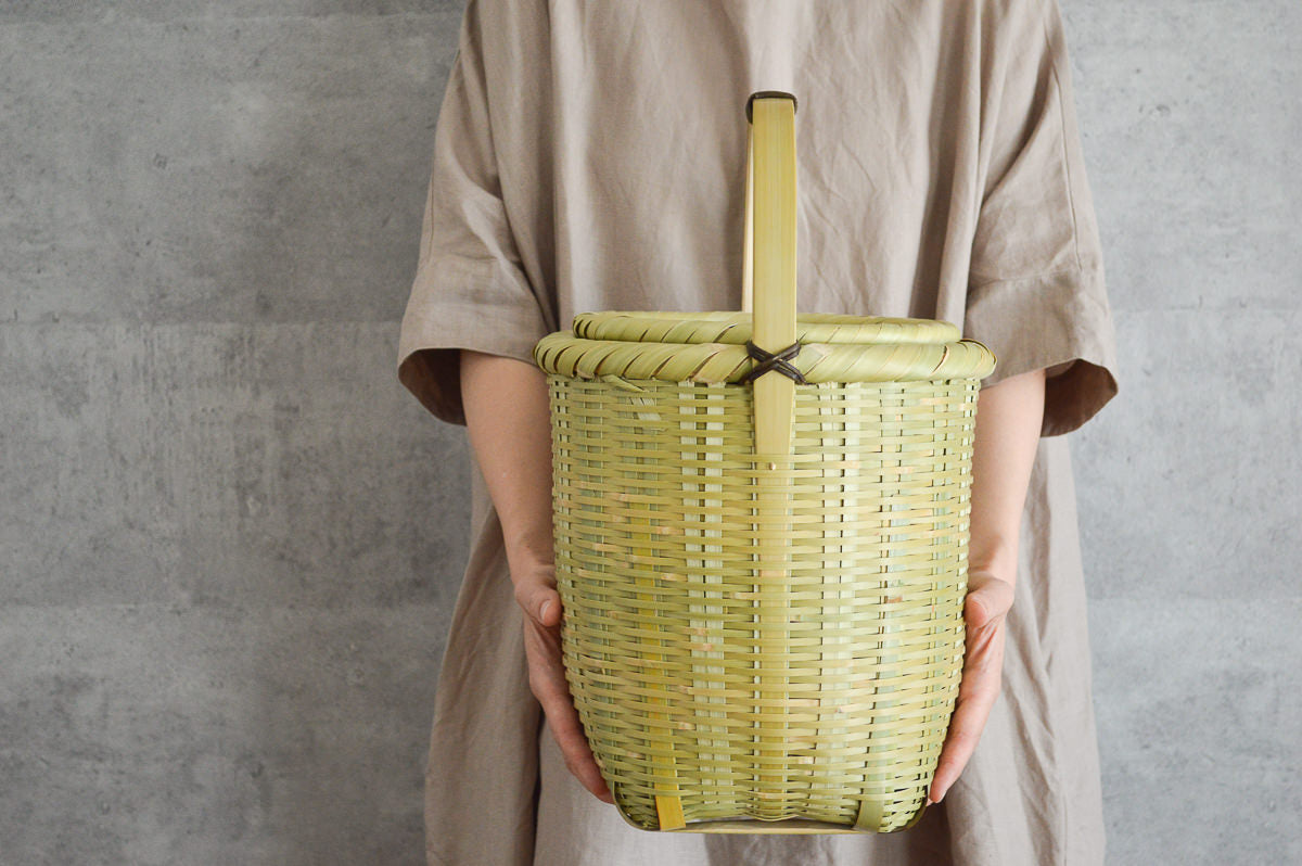 Tall basket with lid / Madake bamboo / Ōita-JPN 220609-2