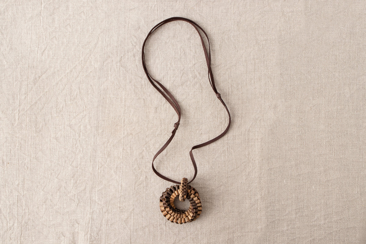 Pendant "Cobblestone" / Walnut / Yamagata-JPN 311418-1