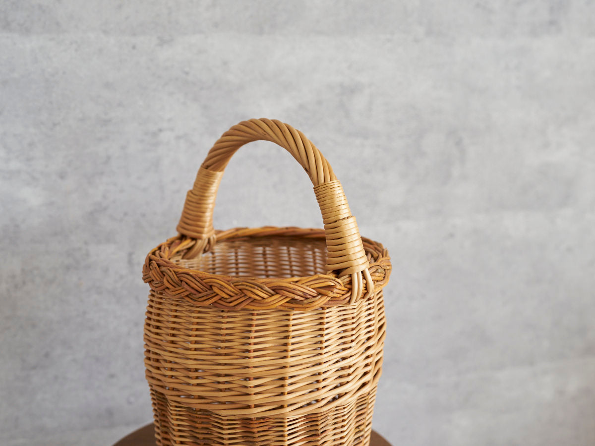 リトアニア/やなぎ　シギタスさん　手つきトールバスケット　皮つき　140522-6