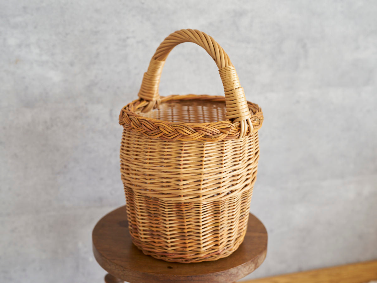 リトアニア/やなぎ　シギタスさん　手つきトールバスケット　皮つき　140522-6