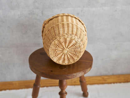 リトアニア/やなぎ　シギタスさん　手つきラウンドバスケット　小　140522-7