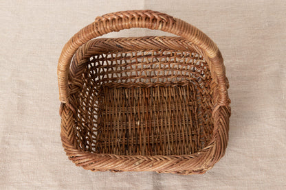 Accessory basket (Square) / Brown Akebi vine / Nagano-JPN 311231-1