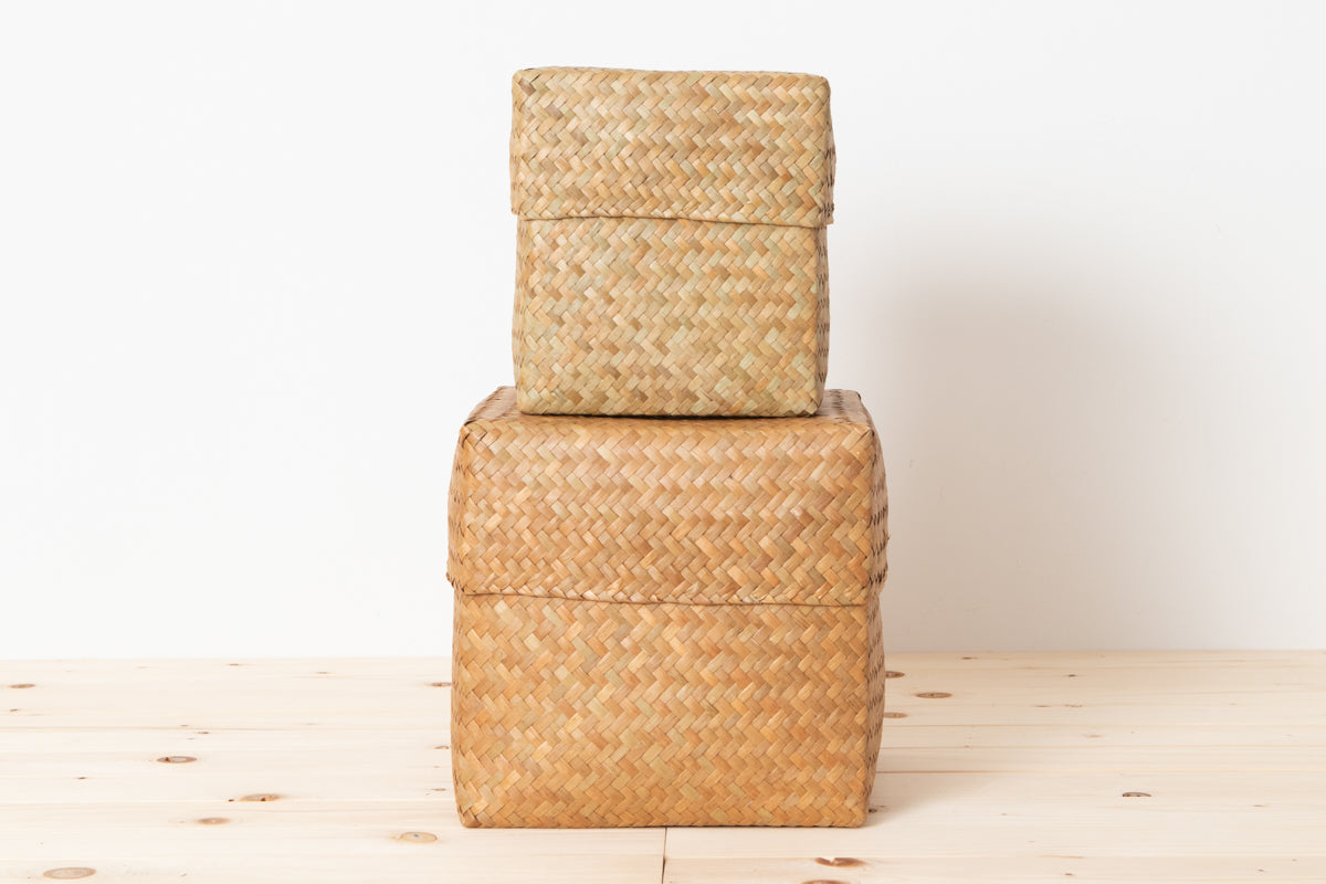 Organizing basket with lid “Cube” M, L / Kachū / THA 3115114