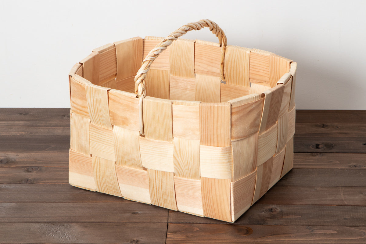 With handles – 1basketry
