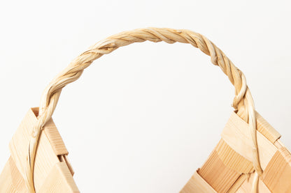 エストニア/パイン　薪入れバスケット　山型　S・L　２サイズ　330715