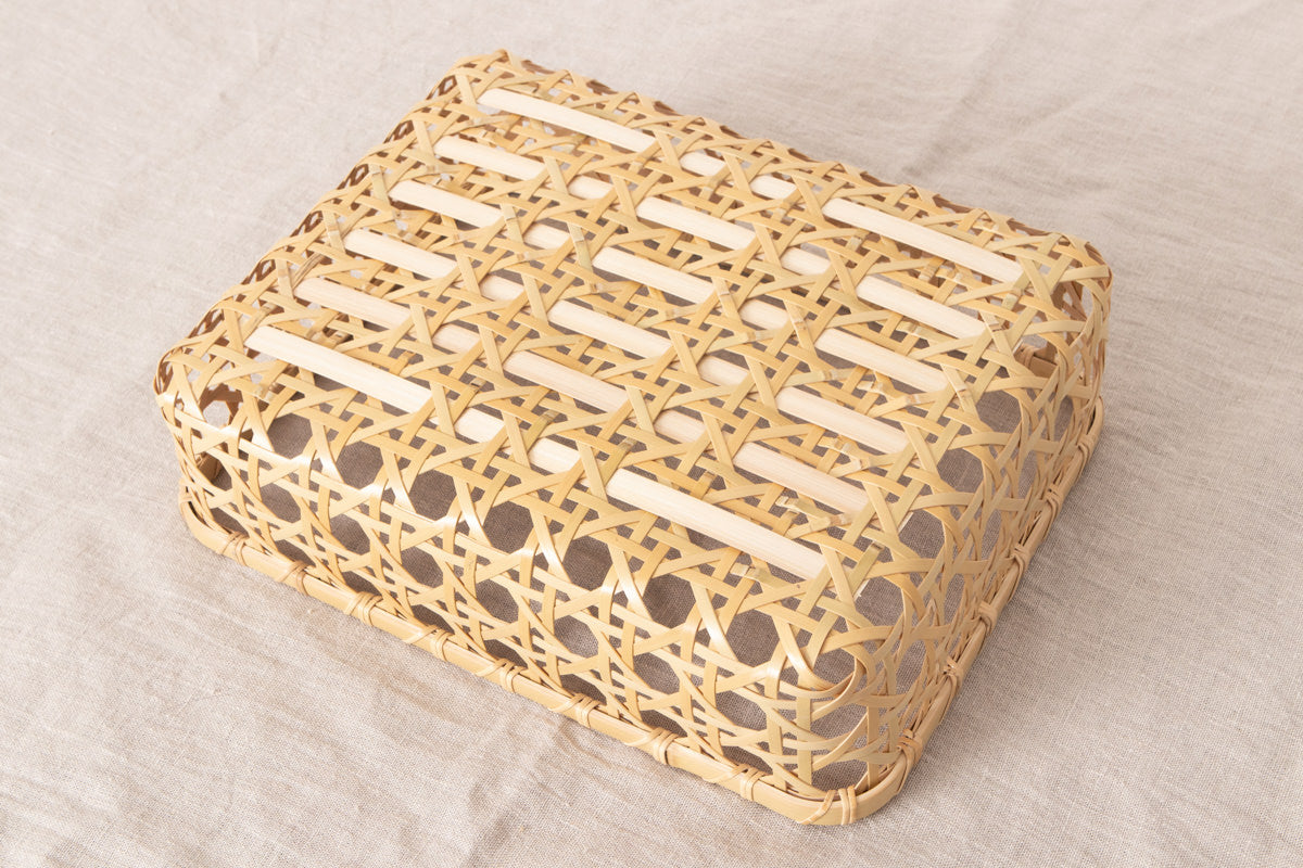 Rectangular Basket "Yatsume Weave" / White Bamboo / Aichi-JPN 251105-1