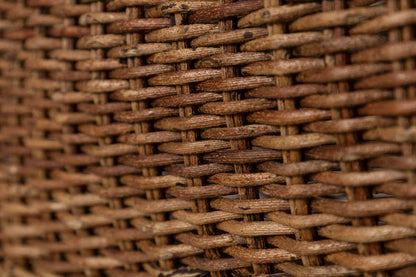 Rectangle bottom basket / Brown Akebi vine / Nagano-JPN 311213-1