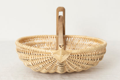 640209-1　ドイツ/やなぎ×ヘーゼル　くるみ割りバスケット