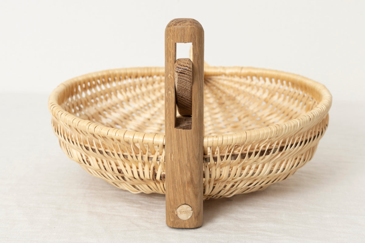 640209-1　ドイツ/やなぎ×ヘーゼル　くるみ割りバスケット