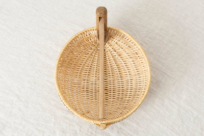 640209-1　ドイツ/やなぎ×ヘーゼル　くるみ割りバスケット