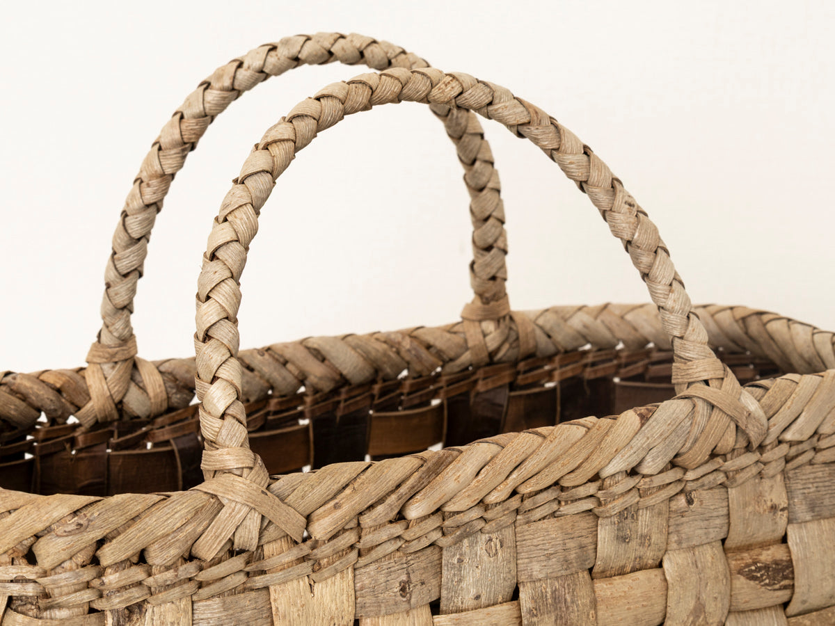 Handheld Basket “Checker” All-Outer-Bark Wide / Walnut Bark / Iwate-JPN 1510738