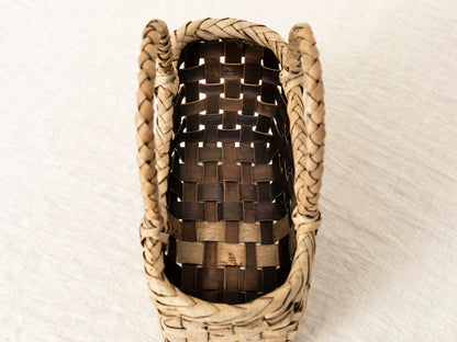 Handheld Basket “Checker Outer-Bark with Inner-Bark Center” / Walnut Bark / Iwate-JPN 1510742