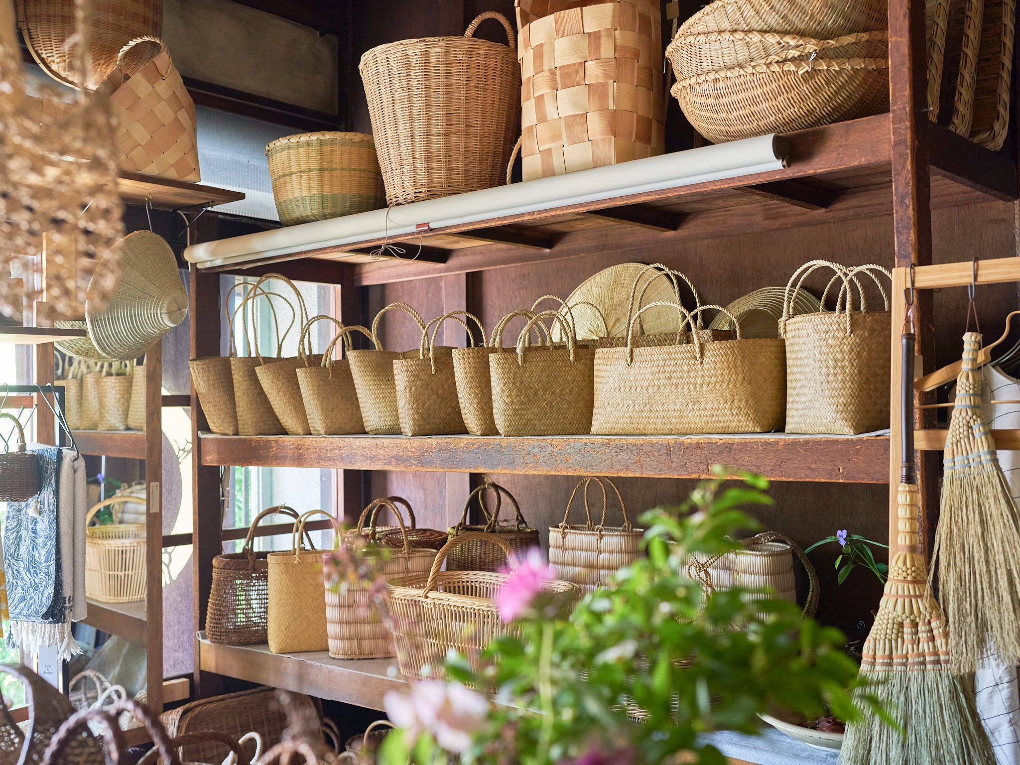 1basketry – Handwoven Baskets & Natural Craft from Japan – 市川籠