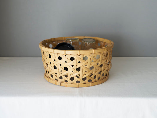 Round Tableware Basket "Double Mutsume Weave" / White Bamboo / Ehime-JPN 520203-1