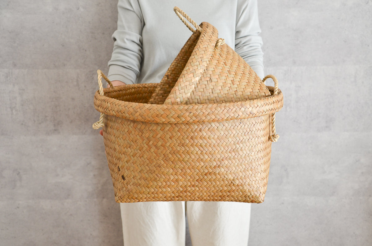 Round basket with handle L, XL / Kachū / THA 3115125