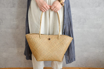 Handbag, Shoulder bag with button / Kachū / THA 3115109