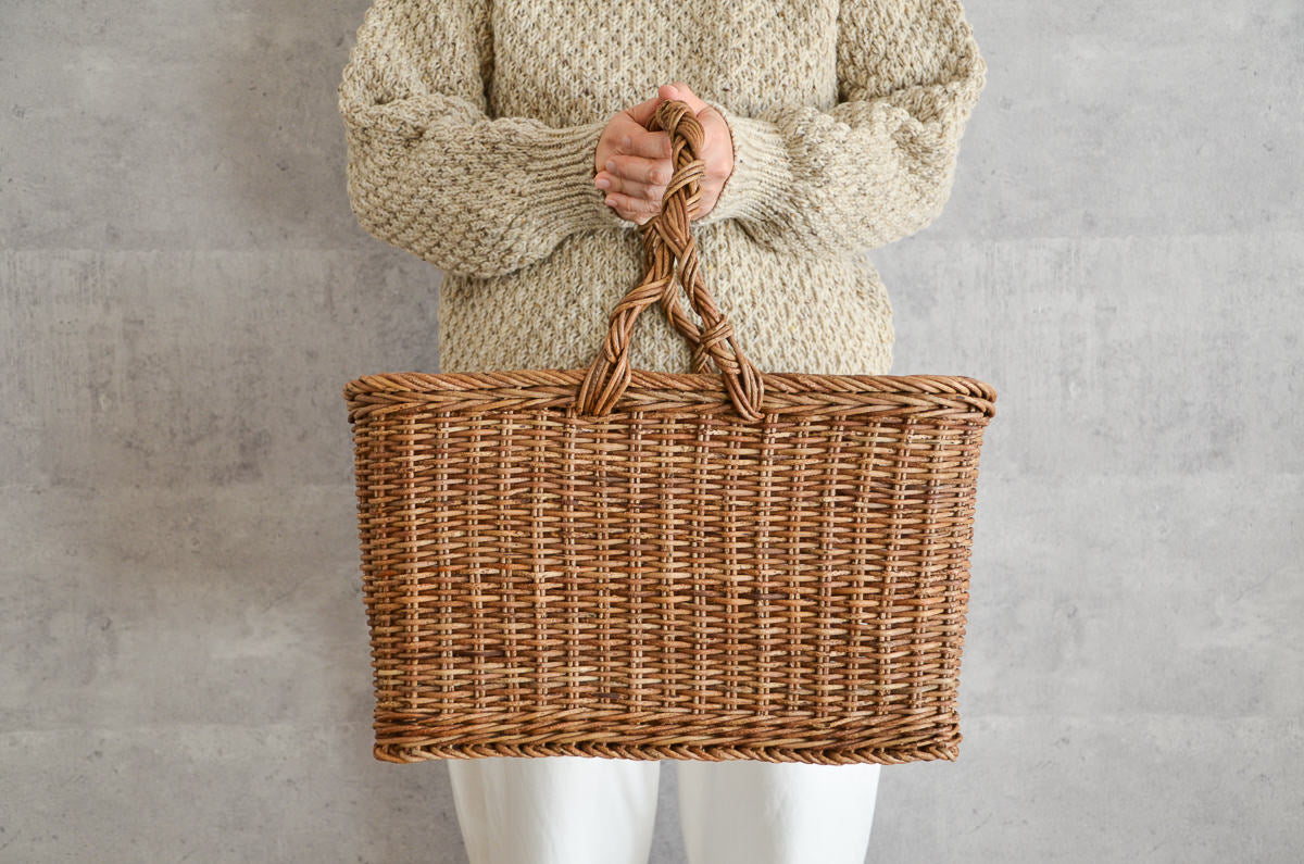 Large trapezoid basket / Brown Akebi vine / Nagano-JPN 311207-1