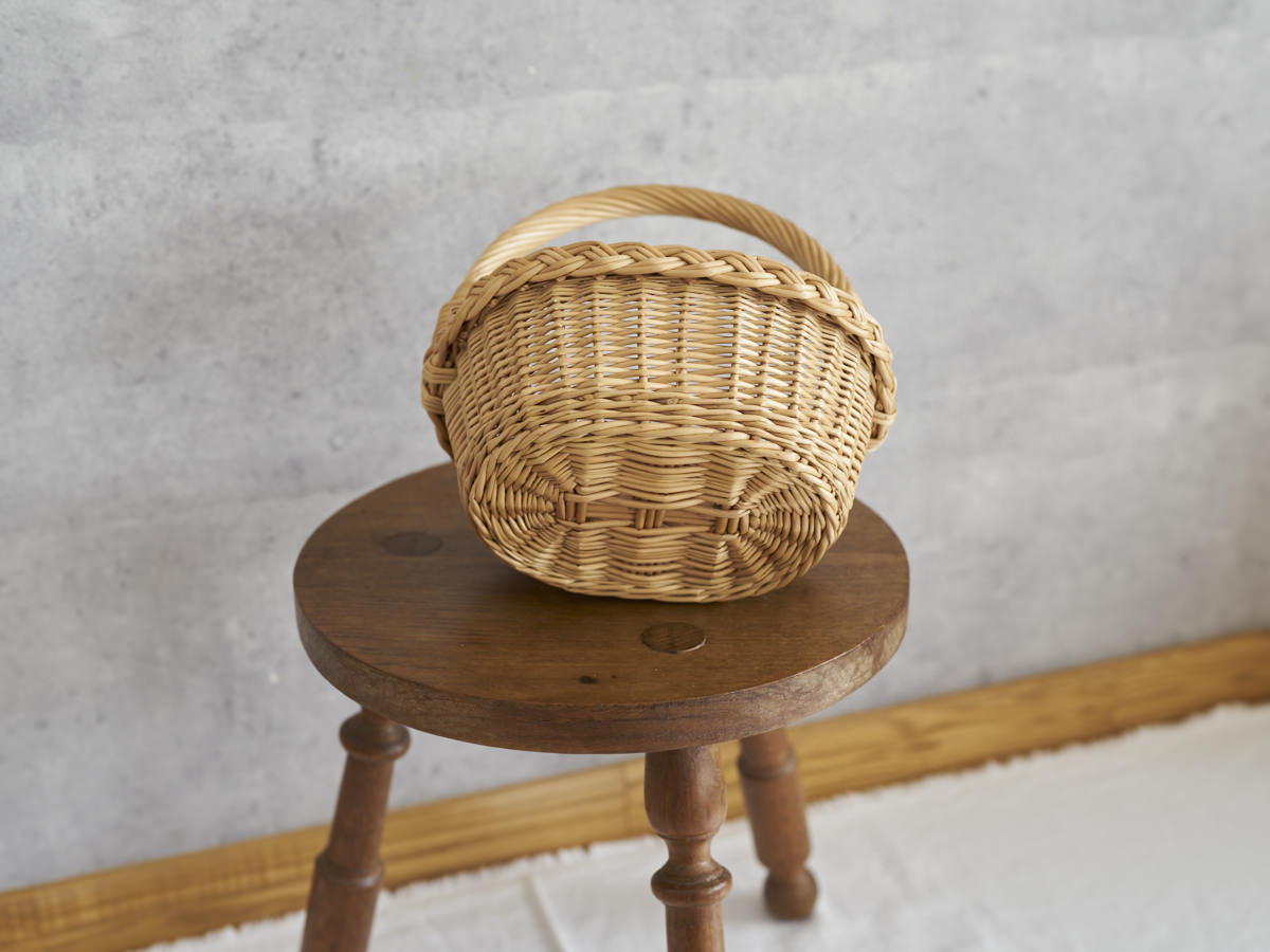 リトアニア/やなぎ　シギタスさん　手つきオーバルバスケット　ミニ　140522-10