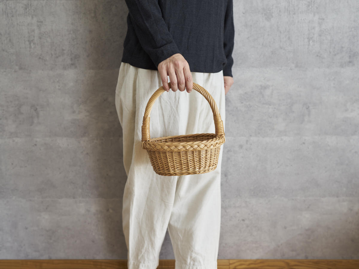 リトアニア/やなぎ　シギタスさん　手つきオーバルバスケット　ミニ　140522-10