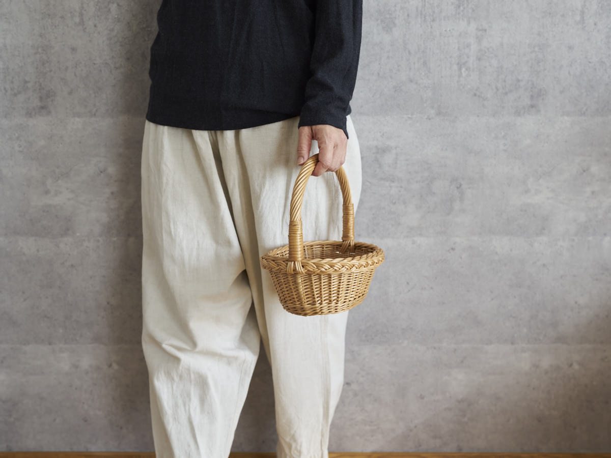 リトアニア/やなぎ　シギタスさん　手つきオーバルバスケット　ミニ　140522-10