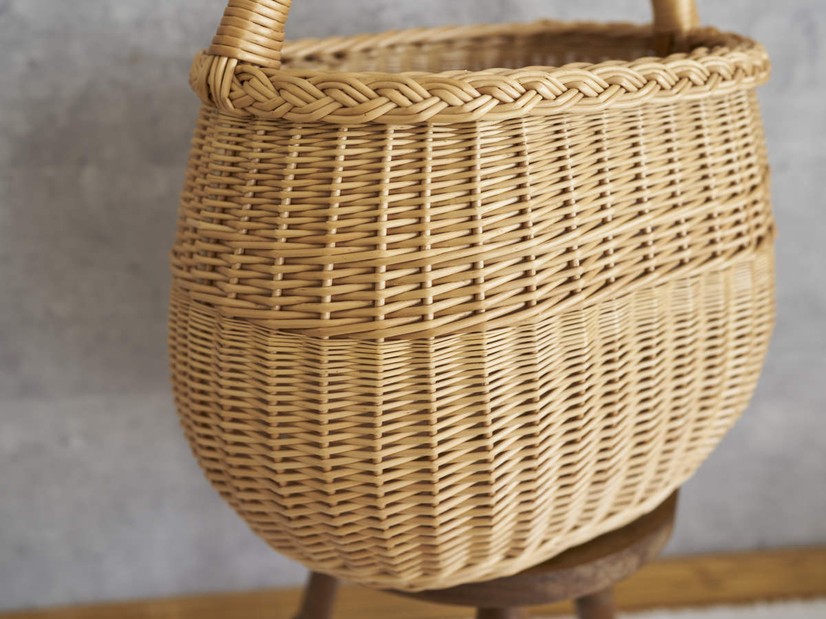 リトアニア/やなぎ　シギタスさん　手つきオーバルバスケット　ふっくら　140522-1