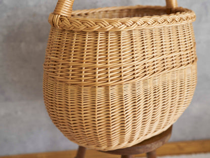 リトアニア/やなぎ　シギタスさん　手つきオーバルバスケット　ふっくら　140522-1