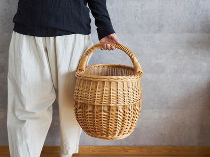 リトアニア/やなぎ　シギタスさん　手つきオーバルバスケット　ふっくら　皮つき　140522-2