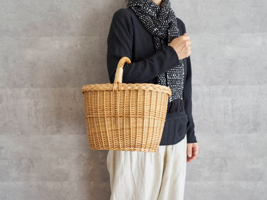 リトアニア/やなぎ　シギタスさん　手つきオーバルバスケット　140522-4