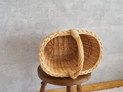 リトアニア/やなぎ　シギタスさん　手つきオーバルバスケット　140522-4