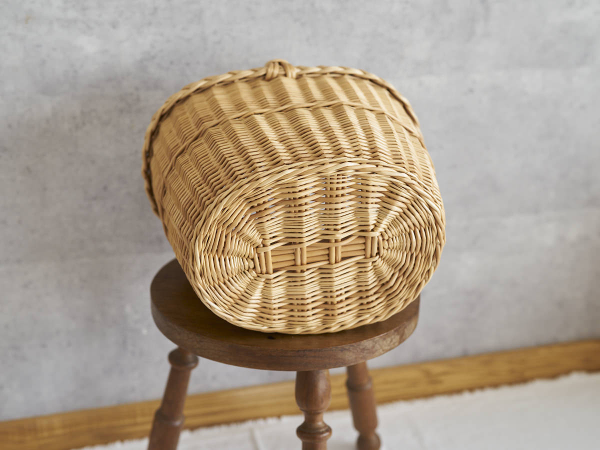 リトアニア/やなぎ　シギタスさん　手つきオーバルバスケット　140522-4