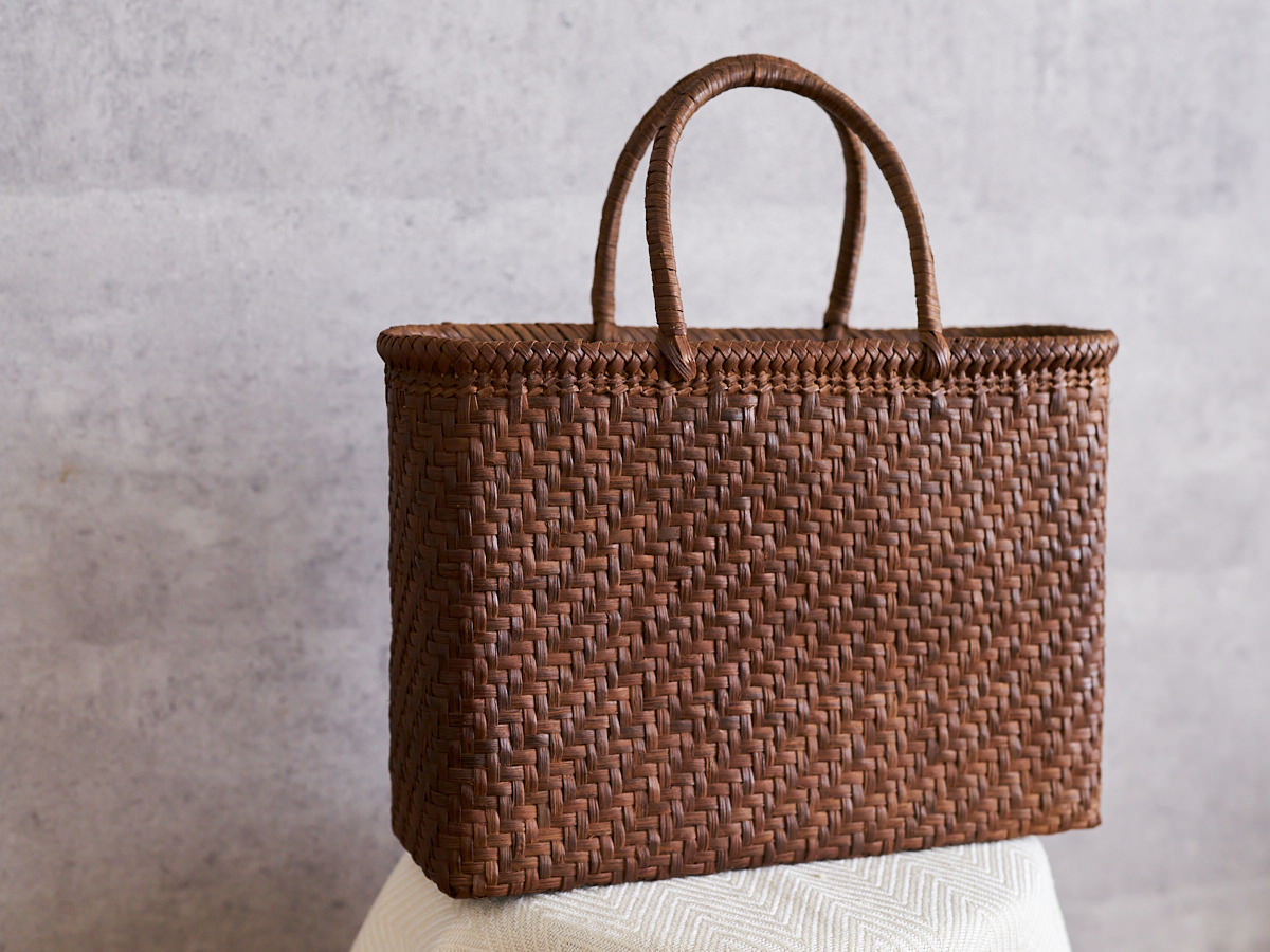 古い手付きの摘み菜籠　「野の籠展」案内状付き 1basketry – 市川籠店 | 1basketry