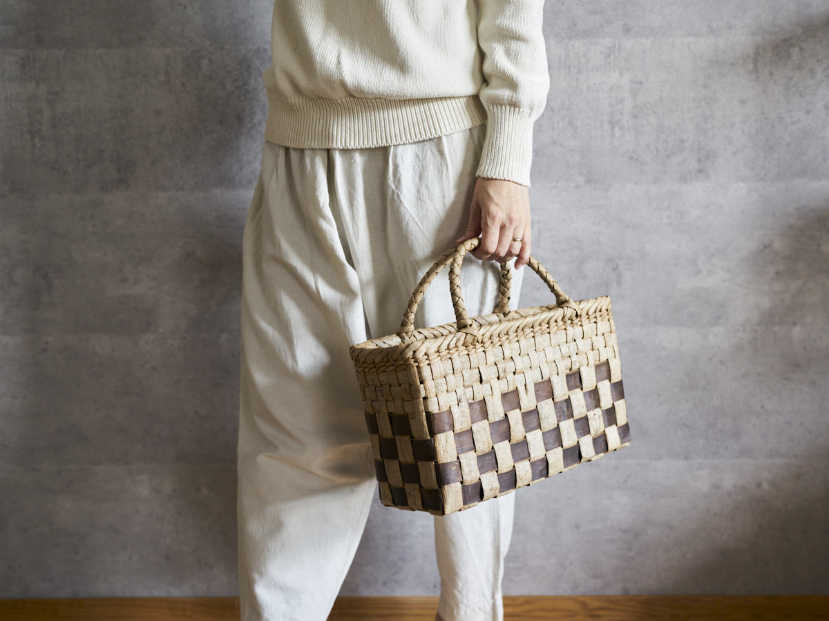 岩手県/くるみ　手提　表皮市松　アンダーチェック　1510737