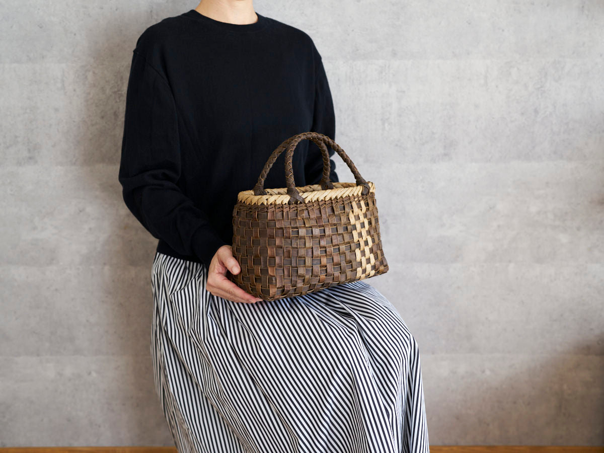 岩手県/くるみ　手提　裏皮市松　表皮ライン　ふっくら　1510741