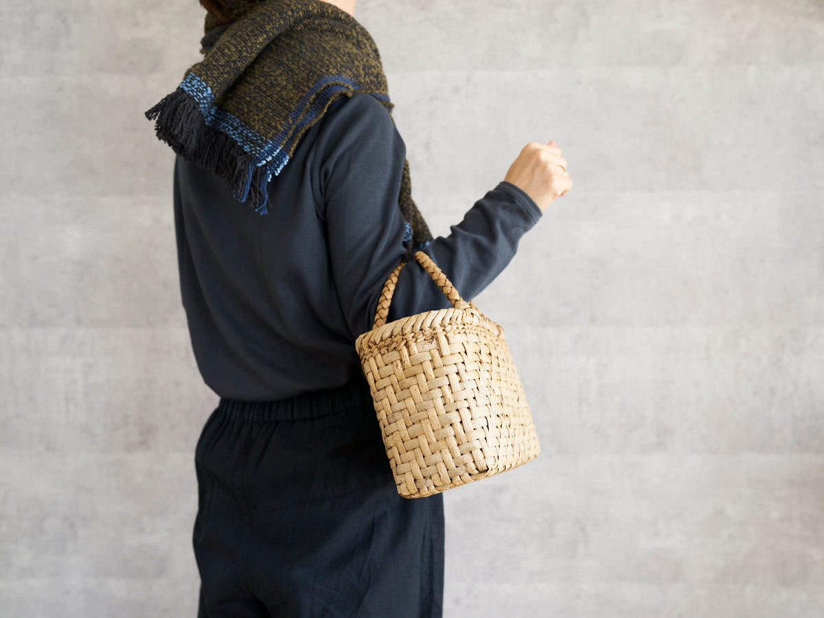 岩手県/くるみ　手提　総表皮あじろ　1510745