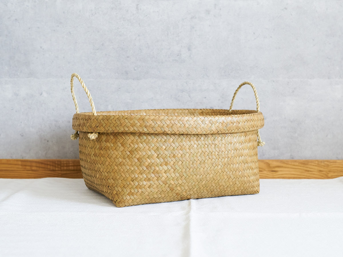 Deep Oval Basket with Handle / Krajood Grass / THA 3115142