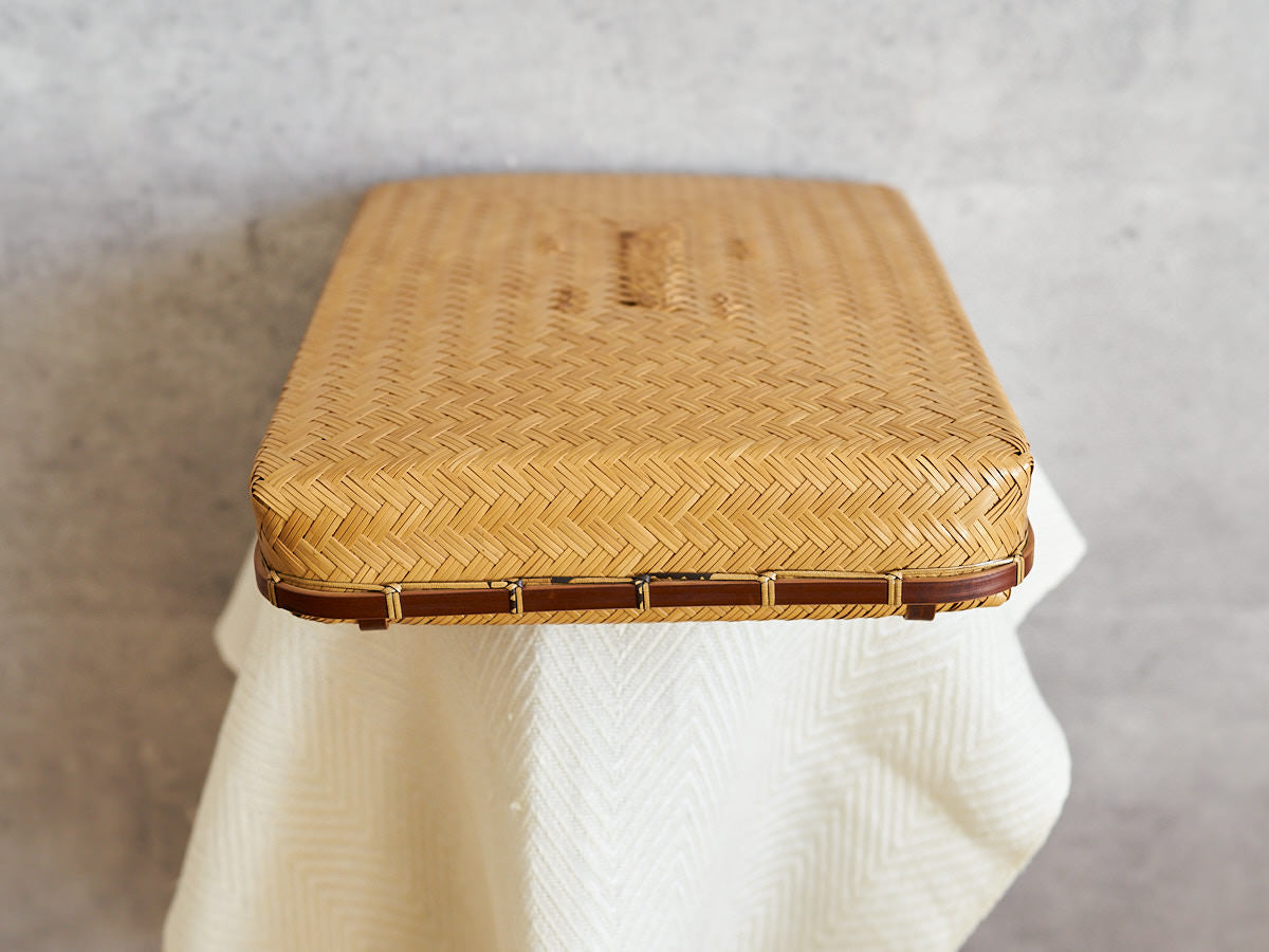 Three-Strip Weave Document Box – Urushi Lacquer Finish / Carbonized Bamboo / Oita-JPN 850419-1