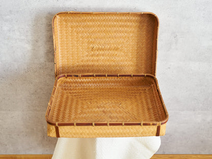 Three-Strip Weave Document Box – Urushi Lacquer Finish / Carbonized Bamboo / Oita-JPN 850419-1