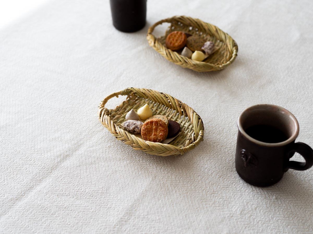 お菓子の盛り皿にも使えるすず竹のおしぼりざる – 市川籠店 | 1basketry