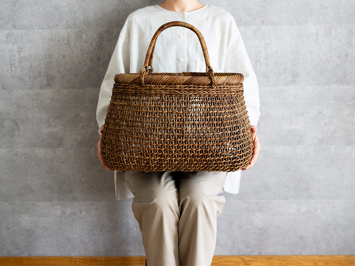 Hand bag “Plump” S, M, L / Brown Akebi vine / Nagano-JPN 311216