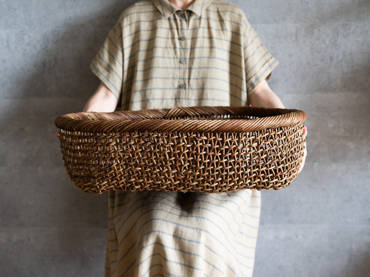 Oval basket XS, S, M, L ,XL / Brown Akebi vine / Nagano-JPN 311226