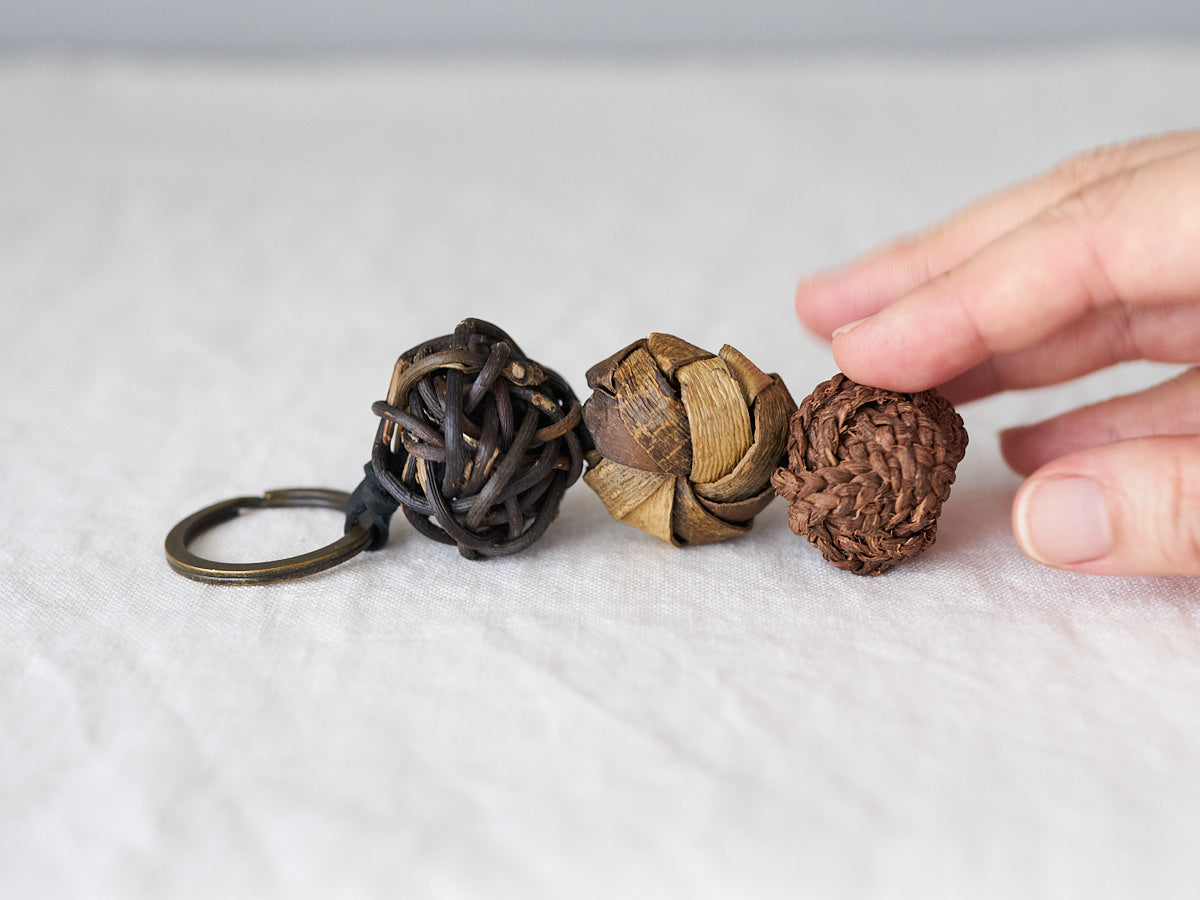 Key Holder / Wild Grape Vine, Walnut, Akebi / Yamagata-JPN 311427