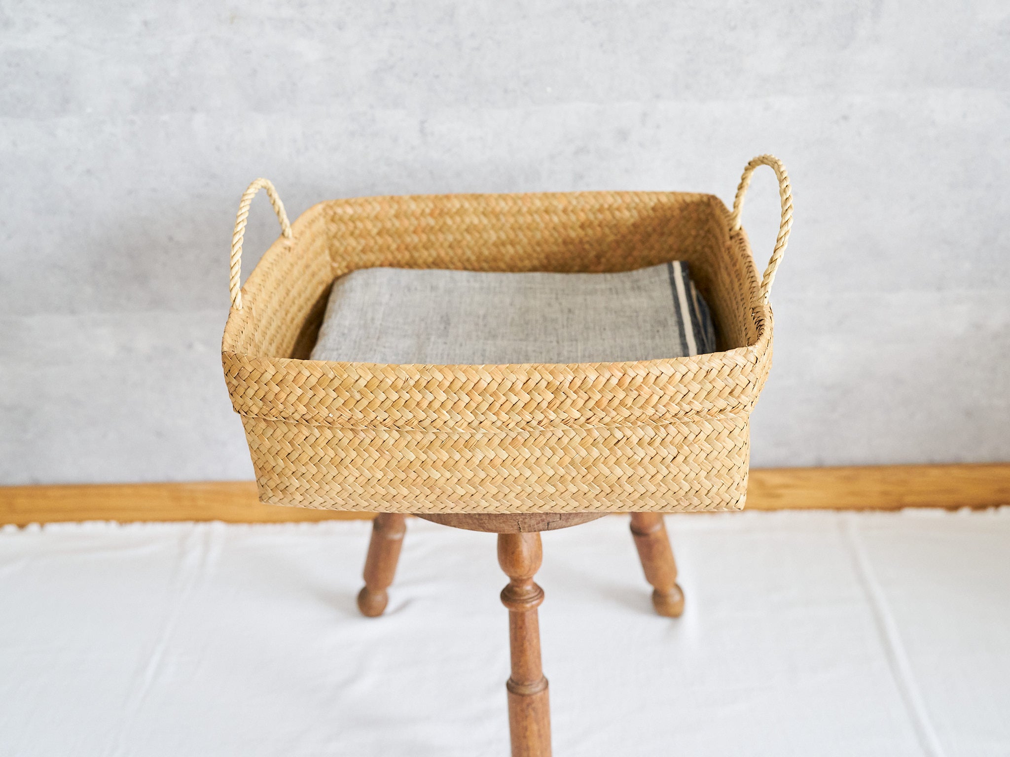 持ち運びやすい角型の持ち手つき整理かご – 市川籠店 | 1basketry