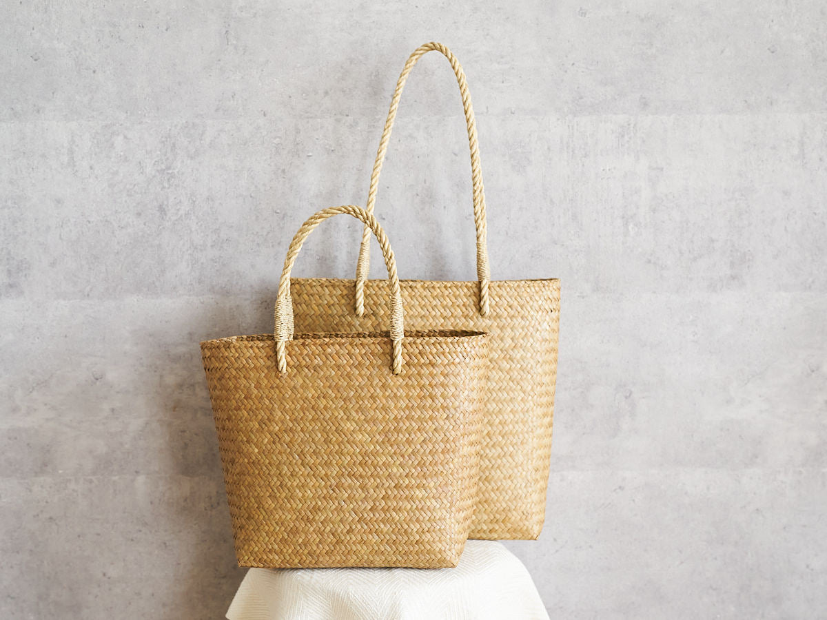 Slim Tote Basket Bag – Handheld & Shoulder / Krajood Grass / THA 3115140