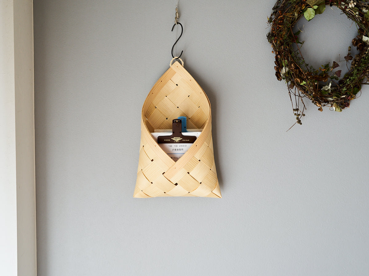 Letter Basket / Pine / EST 330705